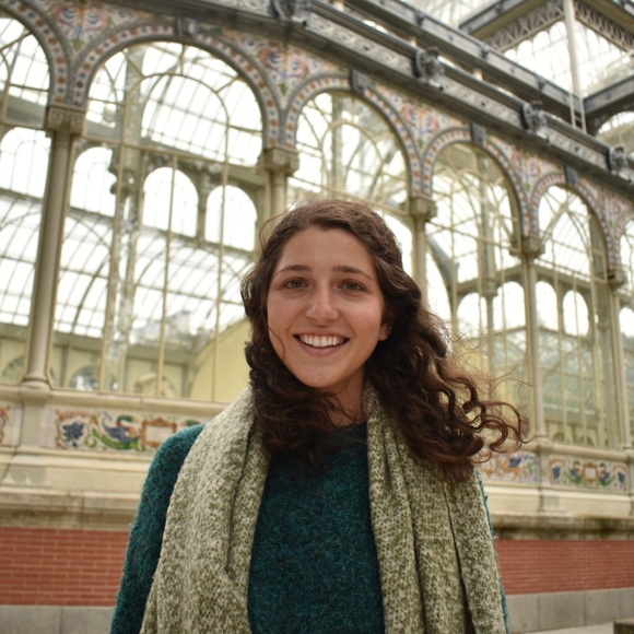 Maya - Picture 1 of 1